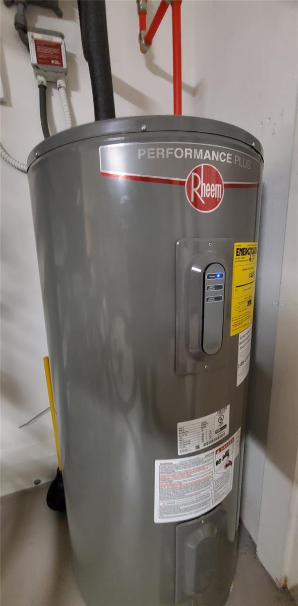 RED OAK HILLS - Residential