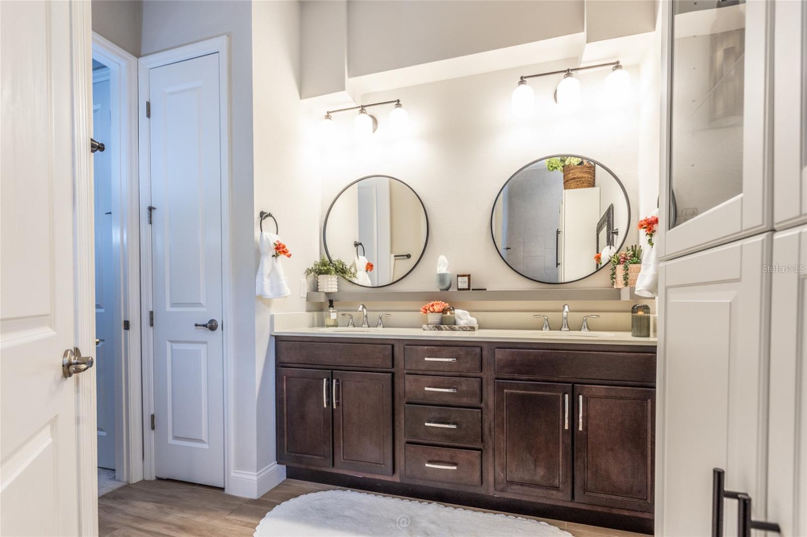 GABLES/TOWN CENTER - Residential