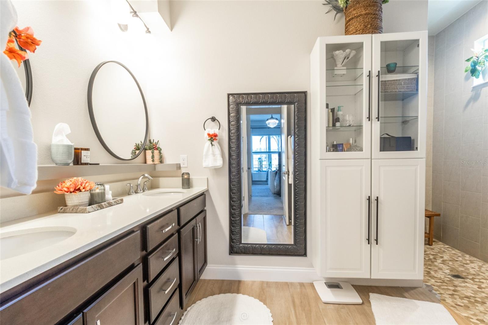 GABLES/TOWN CENTER - Residential