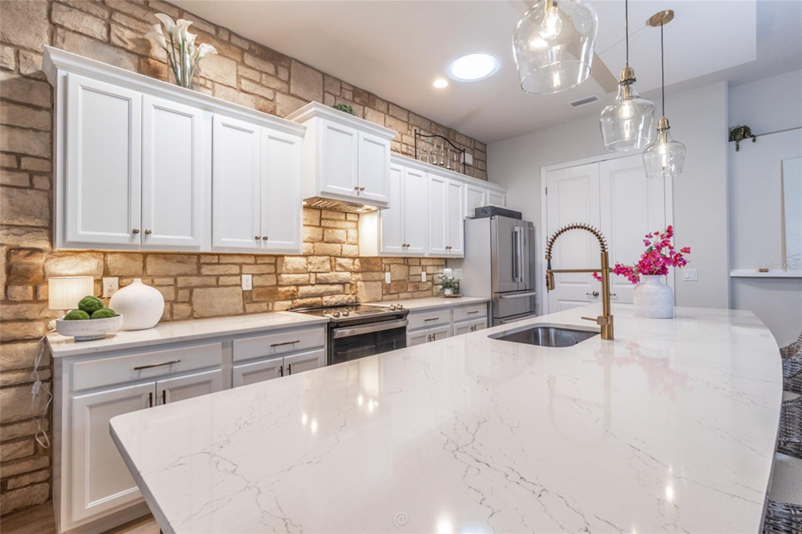 GABLES/TOWN CENTER - Residential