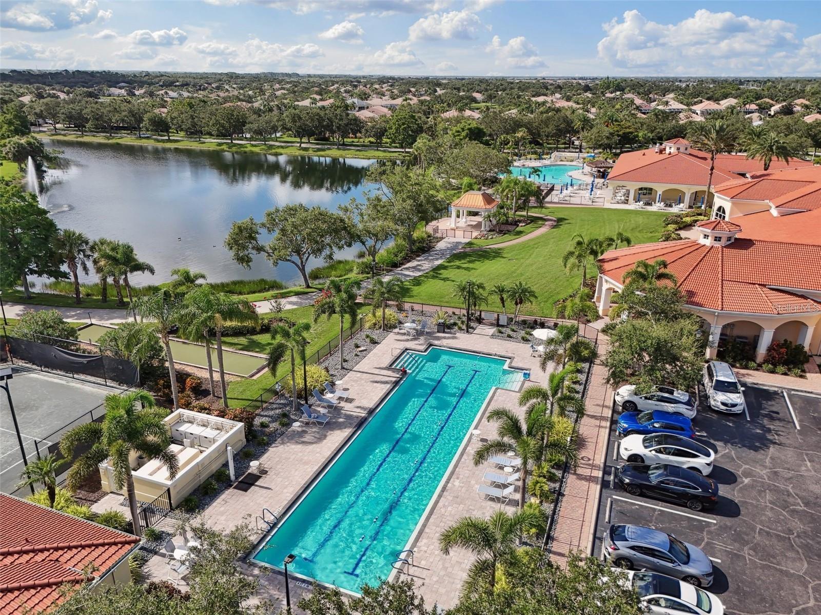 VILLAGEWALK - Residential Lease