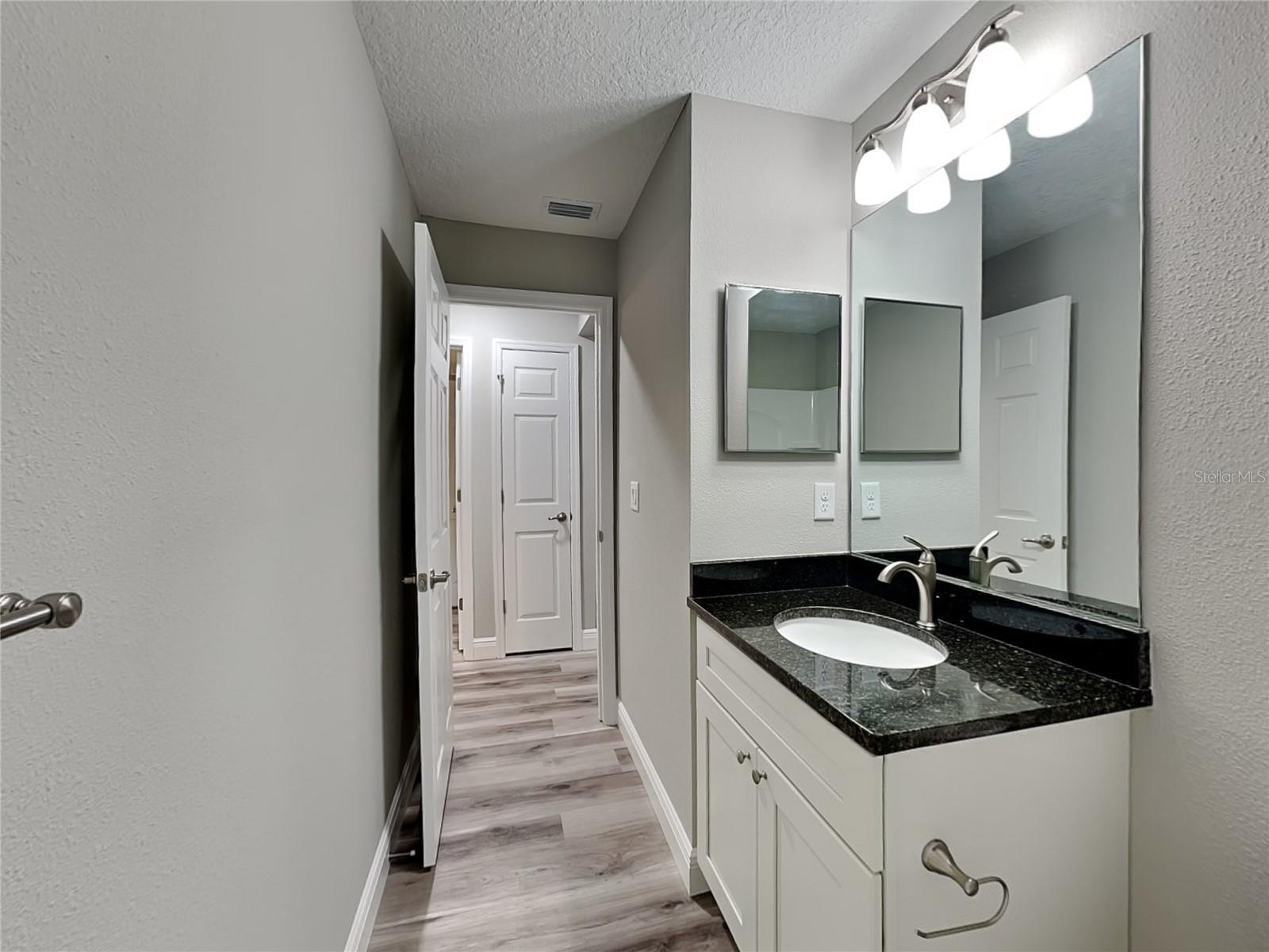 CITRUS SPGS UNIT 05 - Residential Lease