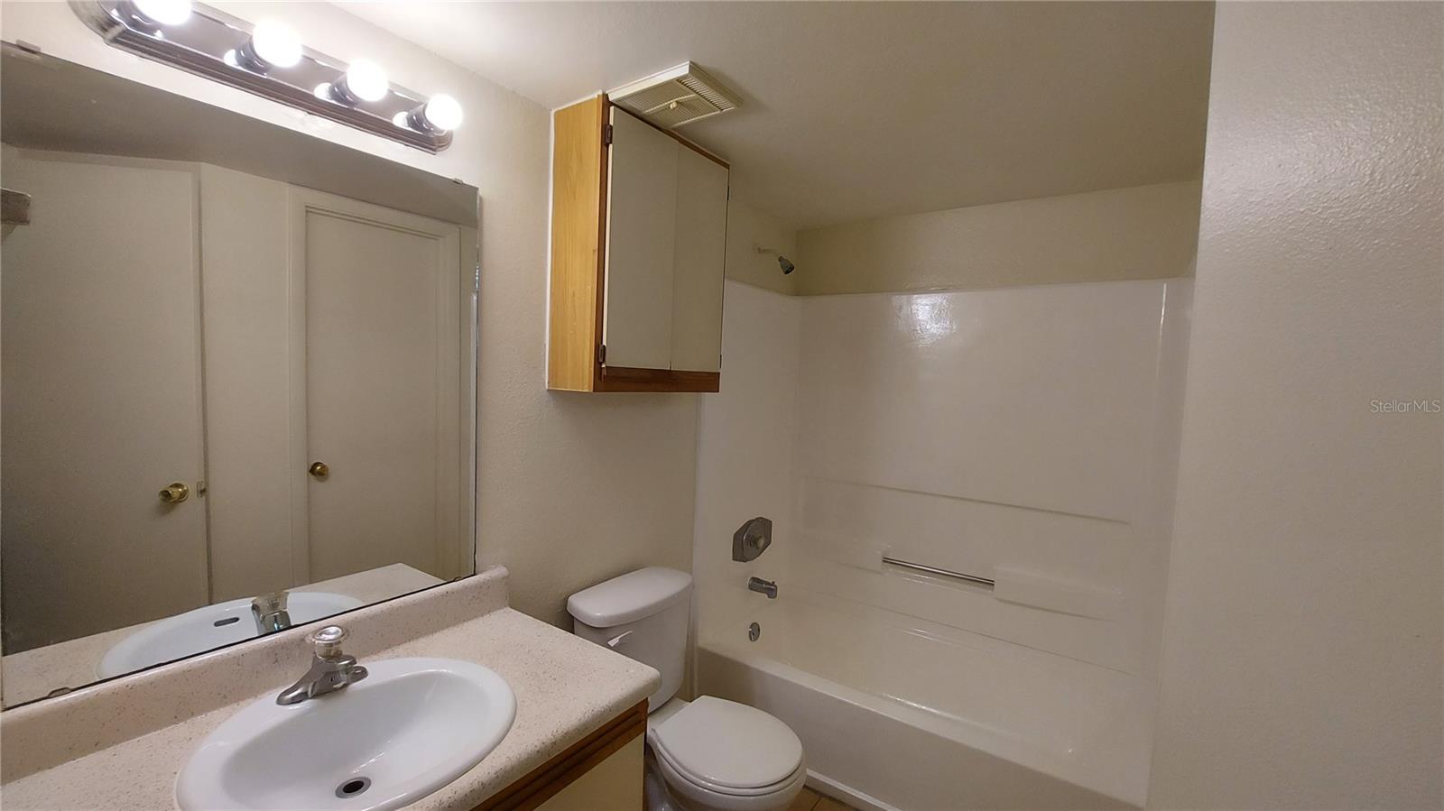 LANDING A CONDO - Residential