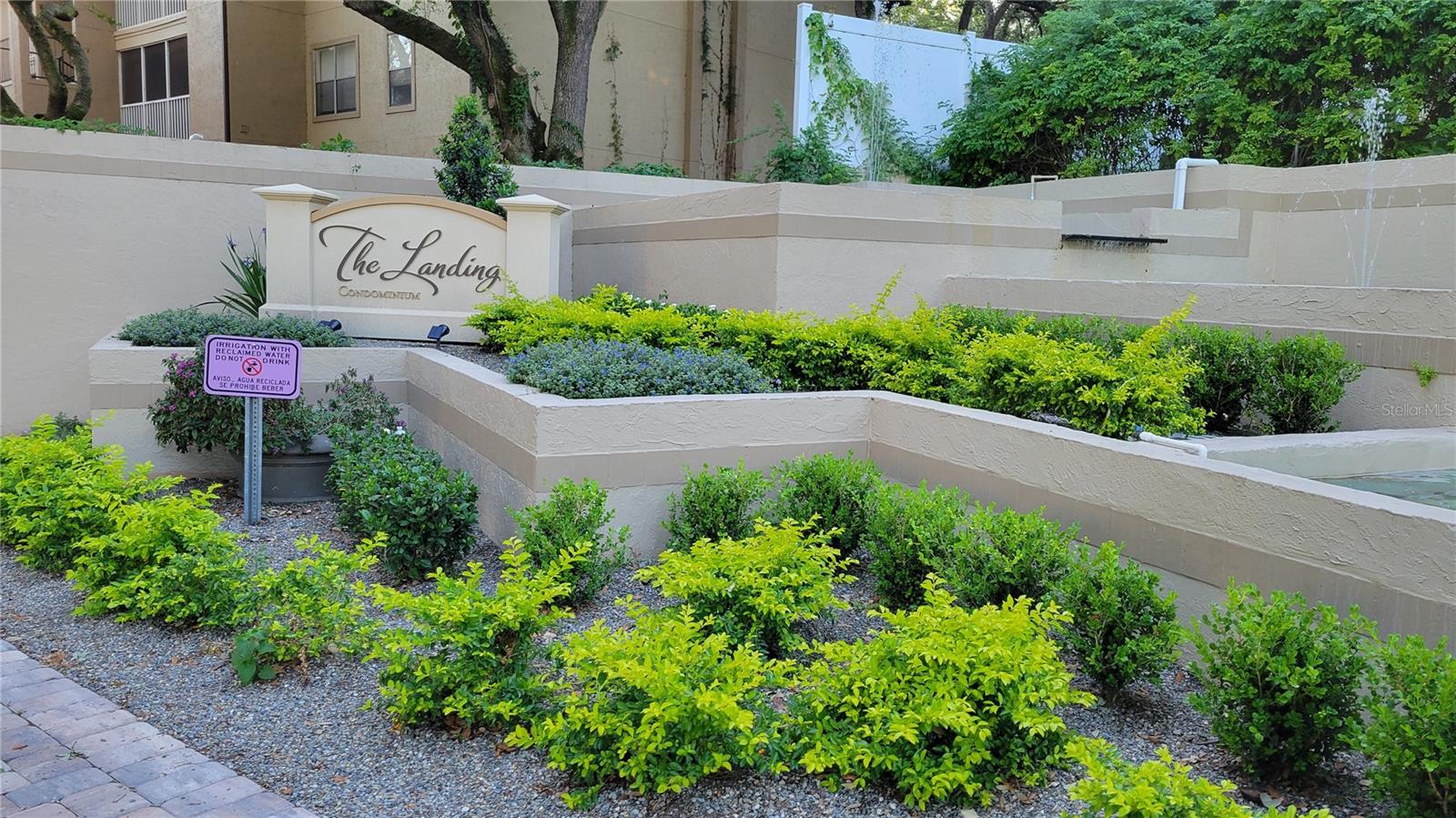 LANDING A CONDO - Residential