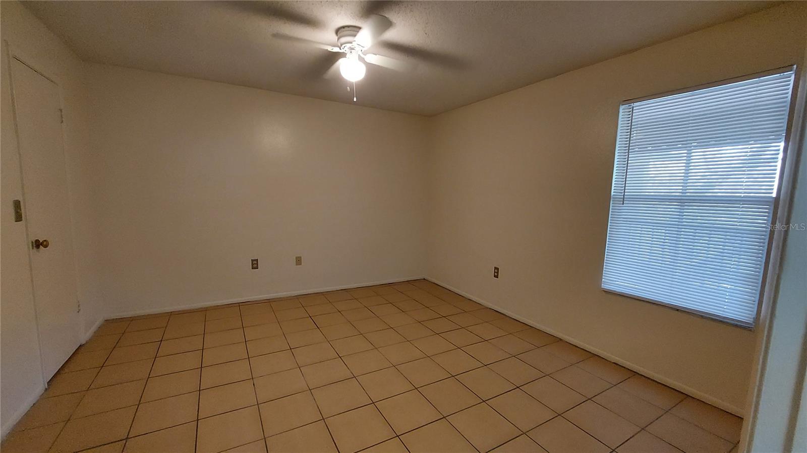 LANDING A CONDO - Residential