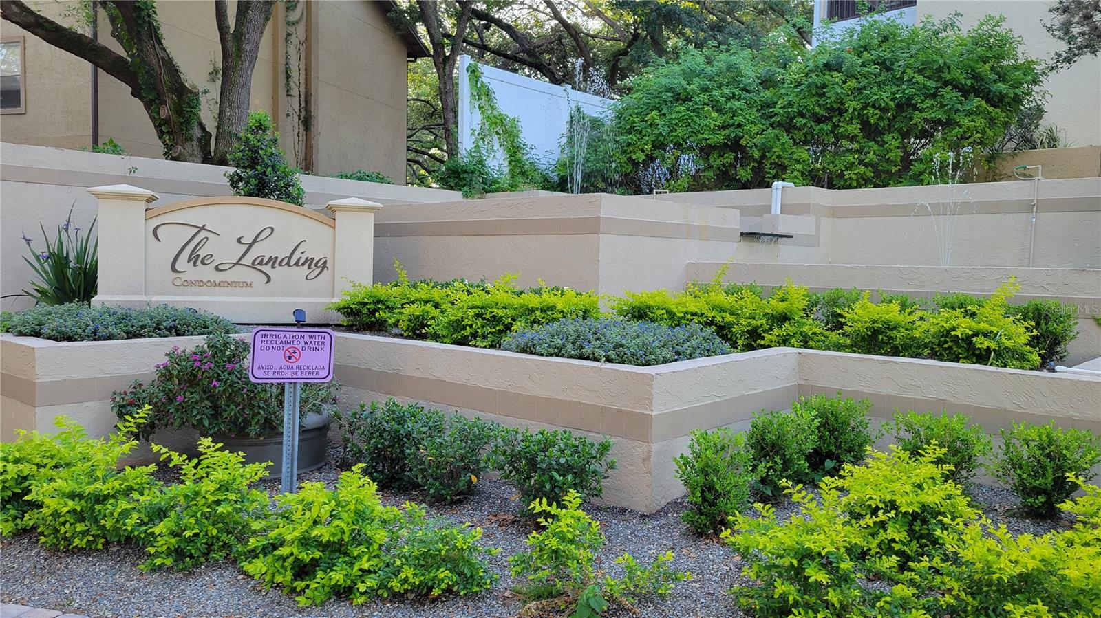 LANDING A CONDO - Residential