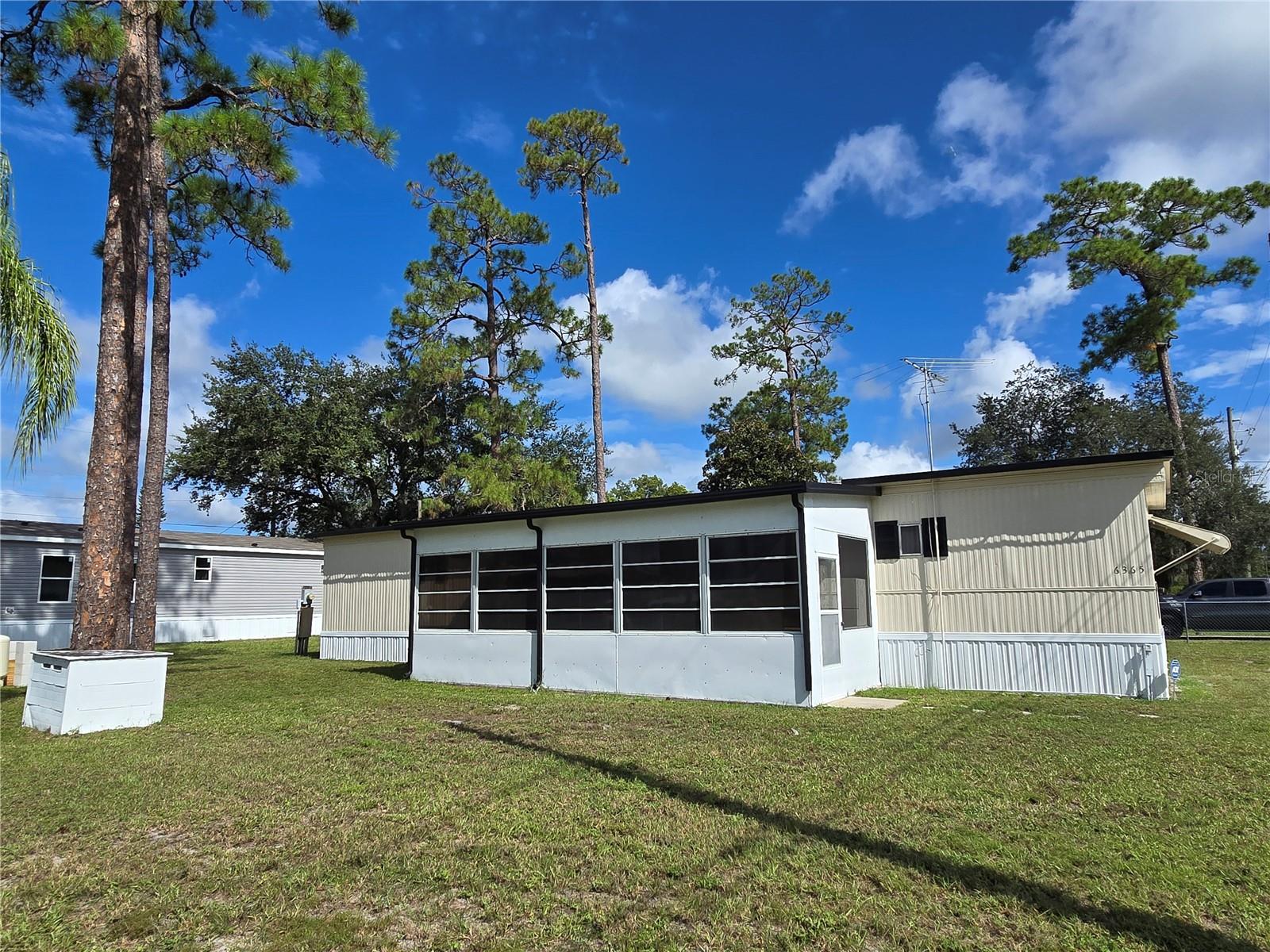 PINE GROVE PARK - Residential