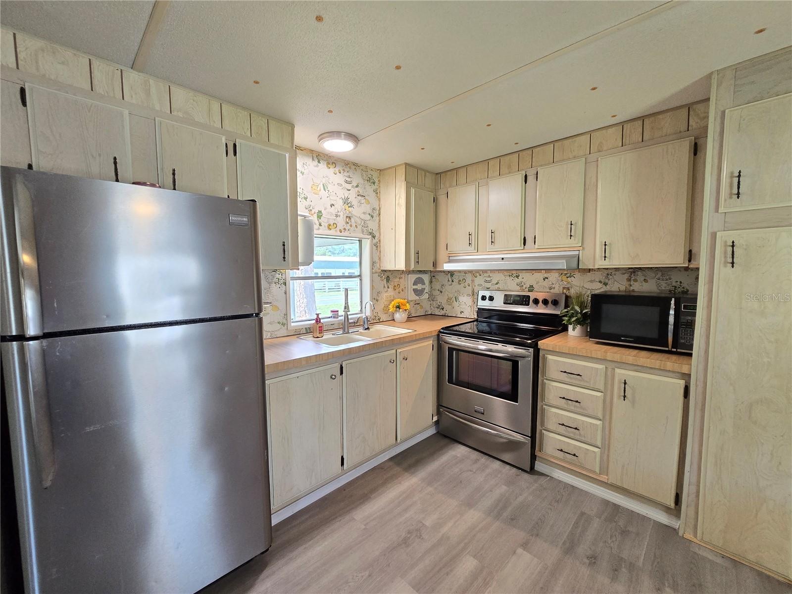 PINE GROVE PARK - Residential