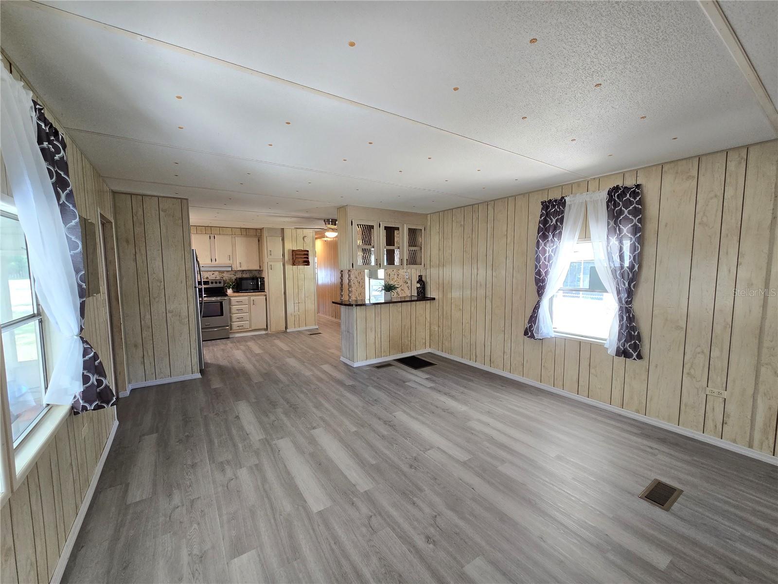 PINE GROVE PARK - Residential