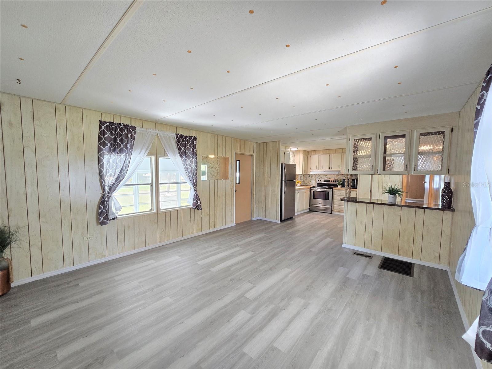 PINE GROVE PARK - Residential