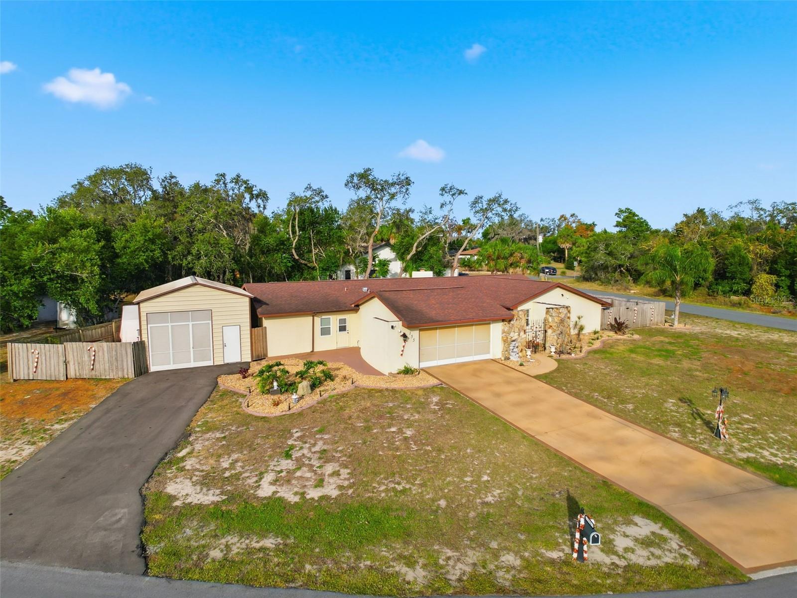 SPRING HILL - Residential