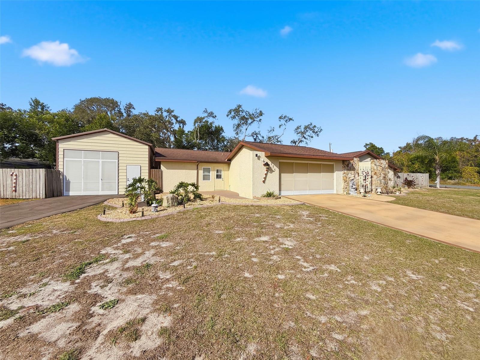 SPRING HILL - Residential