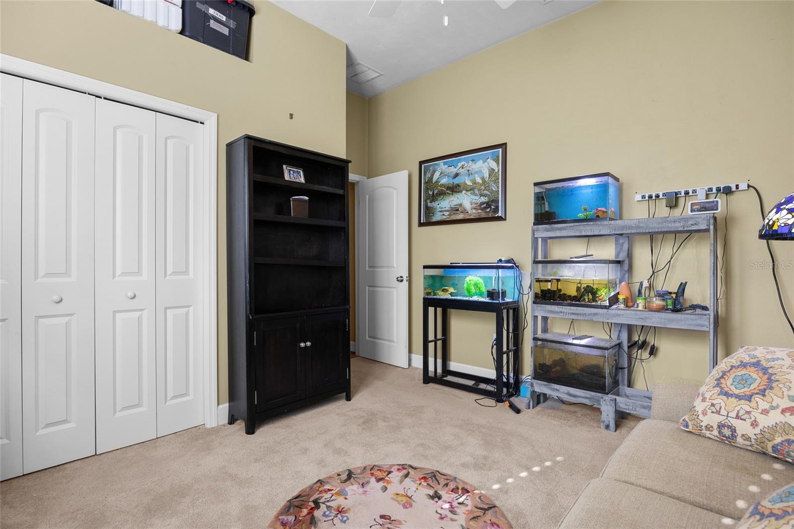 HERITAGE OAKS - Residential