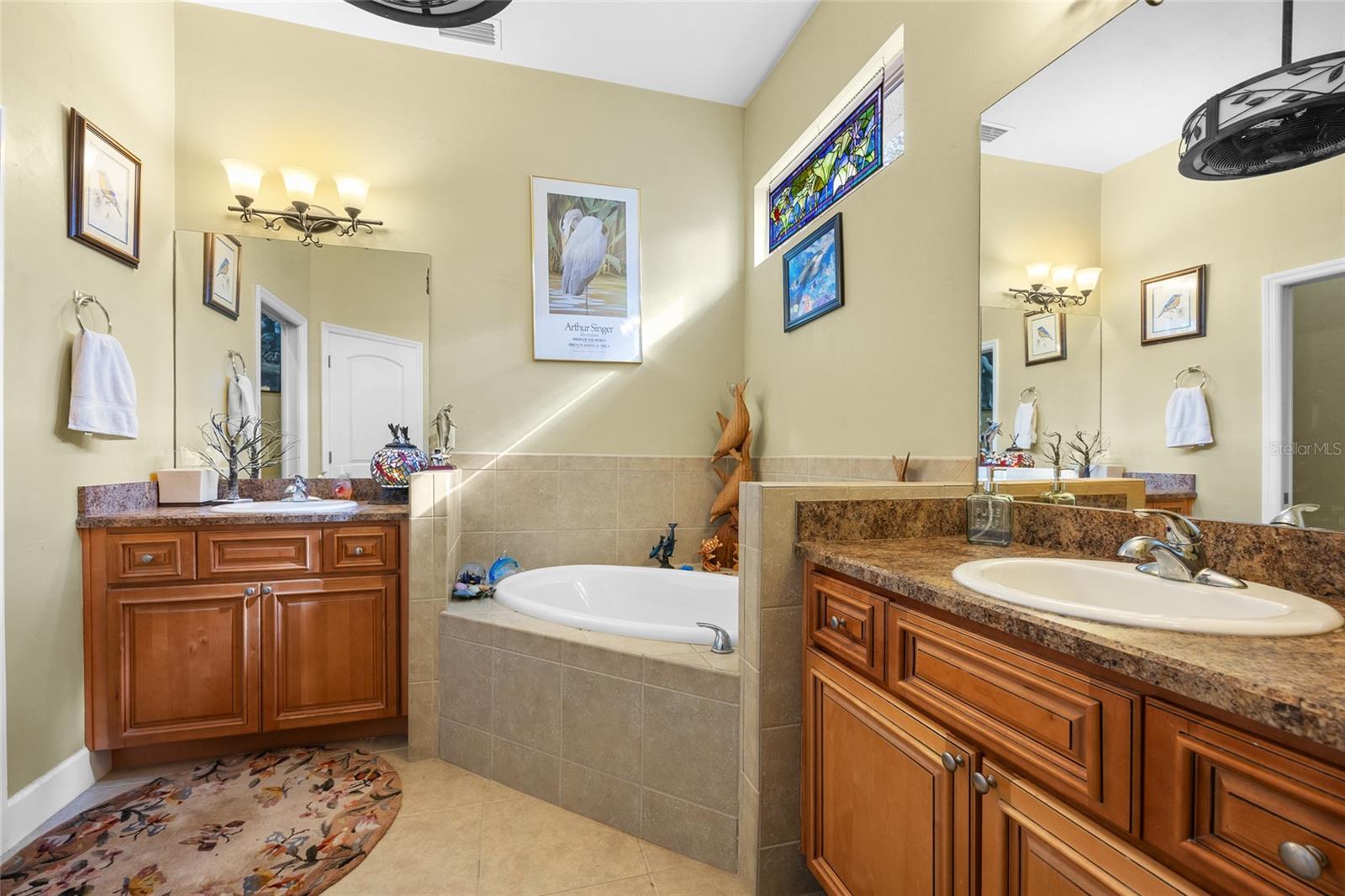 HERITAGE OAKS - Residential