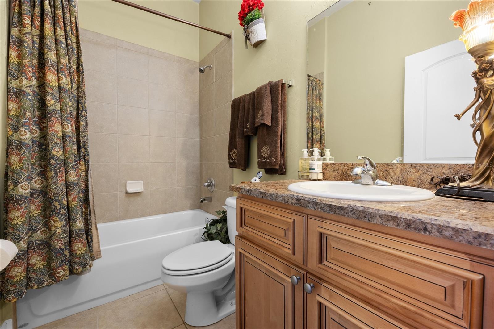 HERITAGE OAKS - Residential