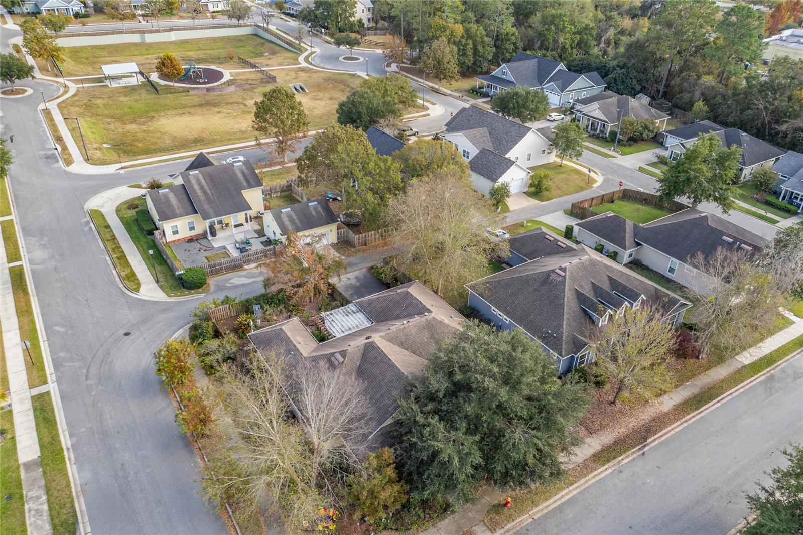 HERITAGE OAKS - Residential