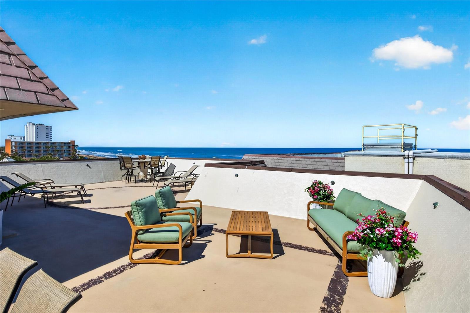 ORMOND CONDO CLUB - Residential