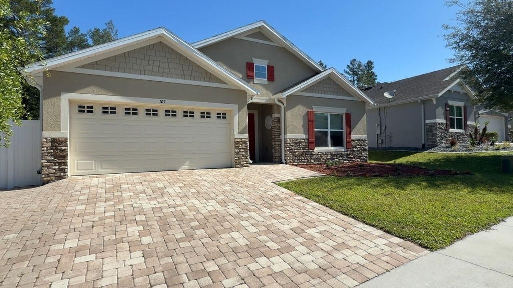 Photo of 107 Park Hurst Lane, Deland, FL 32724 (MLS # O6402023)