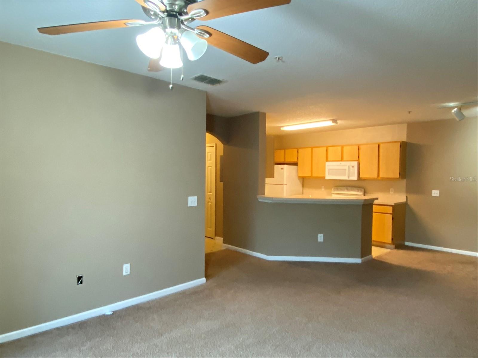 COURTNEY LNDG - Residential Lease