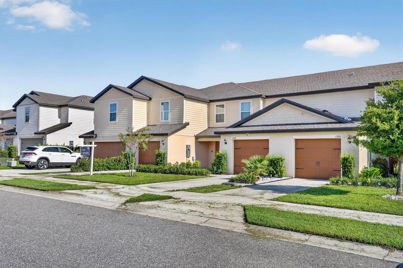 Search 3 1556 WYNFORD CIRCLE