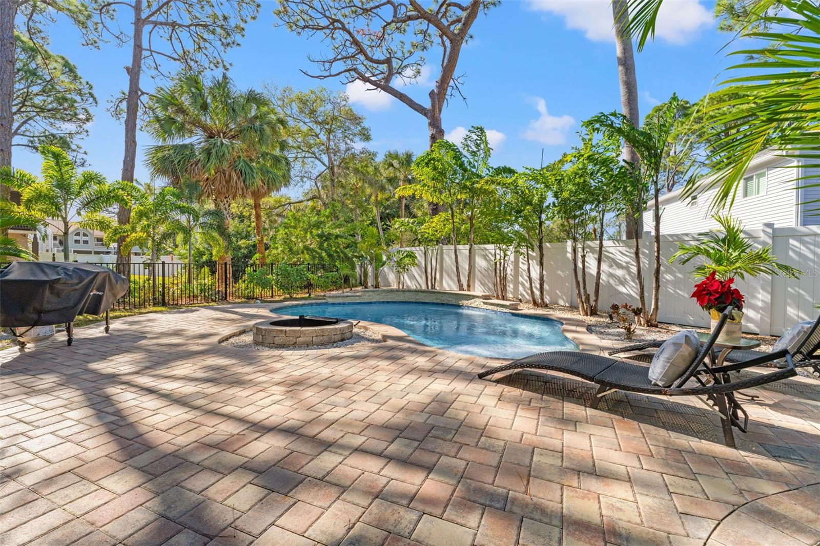 ST JOSEPH SOUND ESTA - Residential