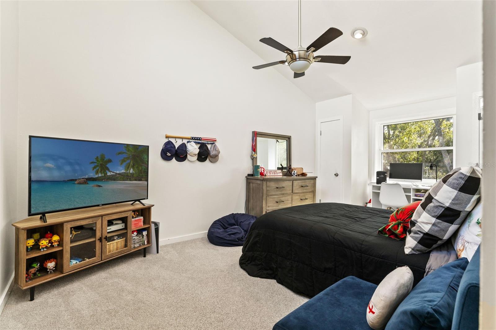 ST JOSEPH SOUND ESTA - Residential