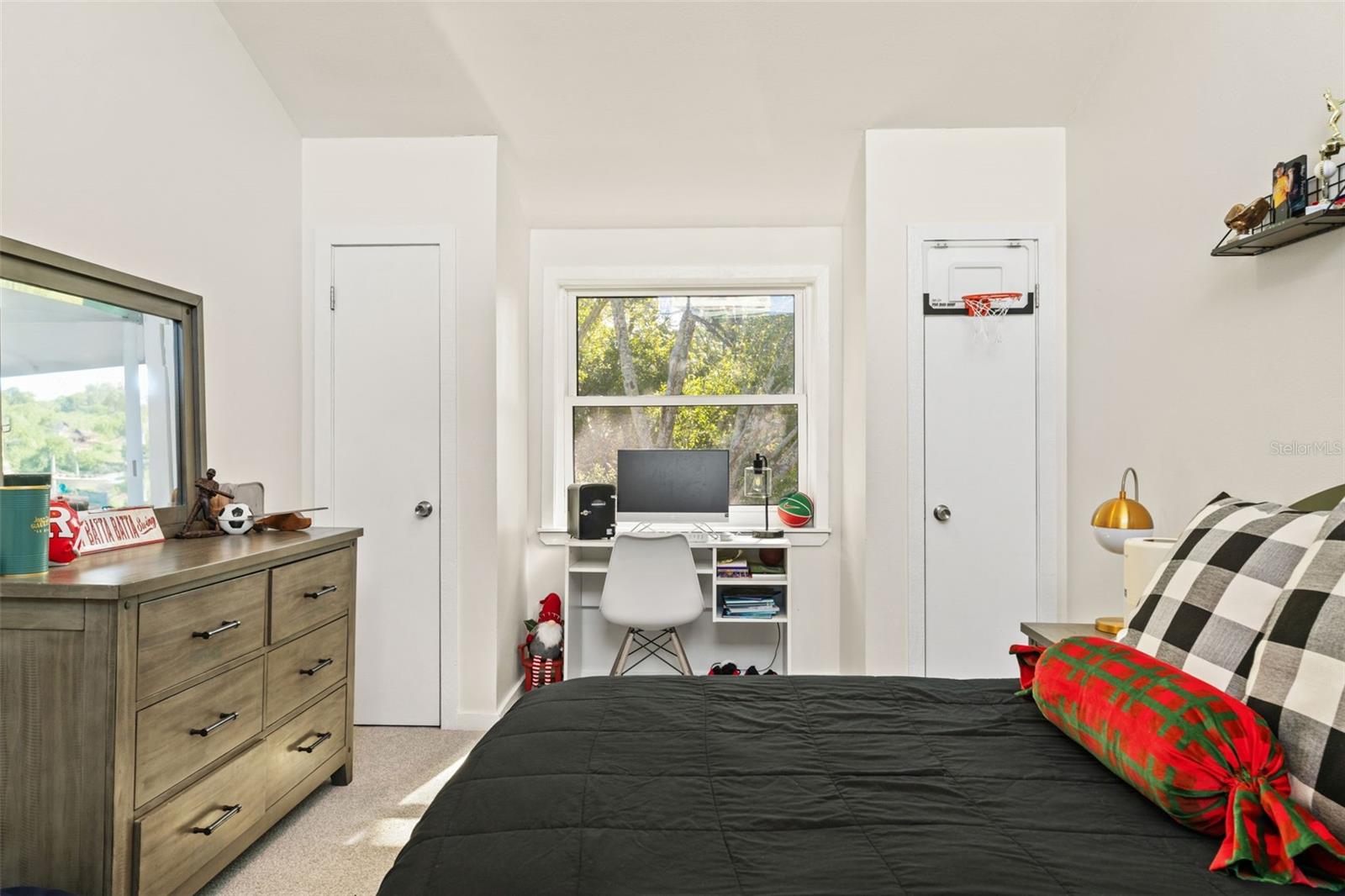 ST JOSEPH SOUND ESTA - Residential