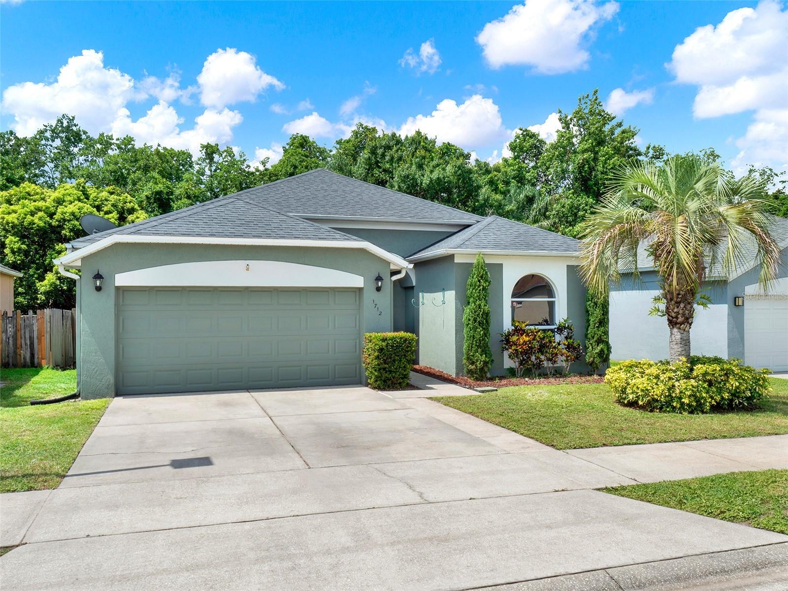 1712 RIVEREDGE ROAD