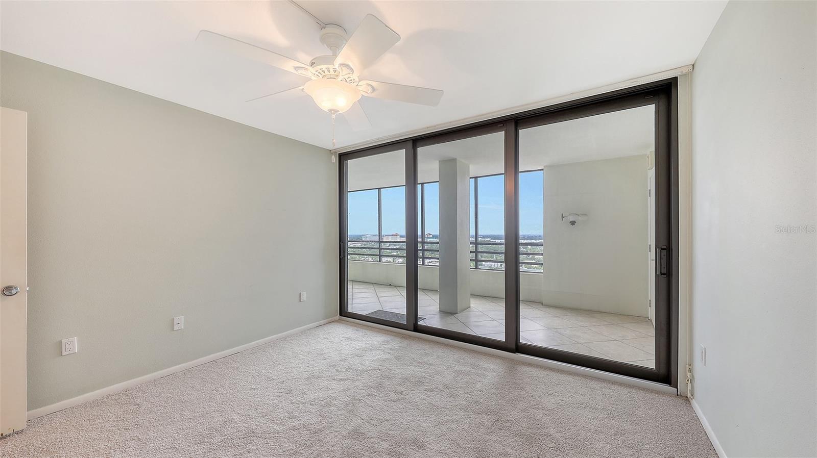 EMBASSY HOUSE - Residential