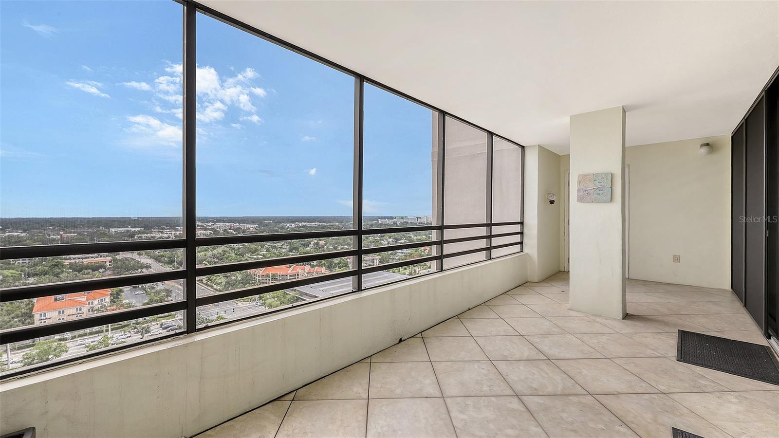 EMBASSY HOUSE - Residential