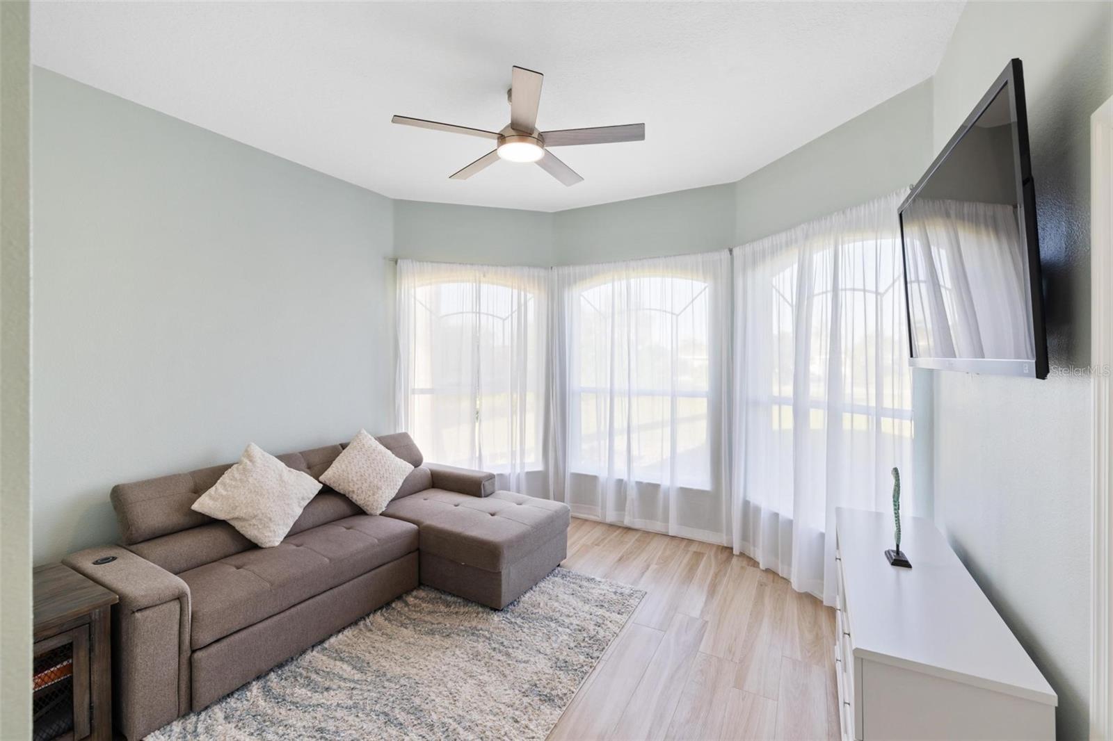 MANCHESTER ESTATES - Residential