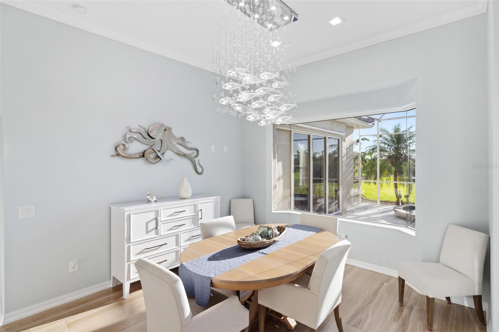 MANCHESTER ESTATES - Residential