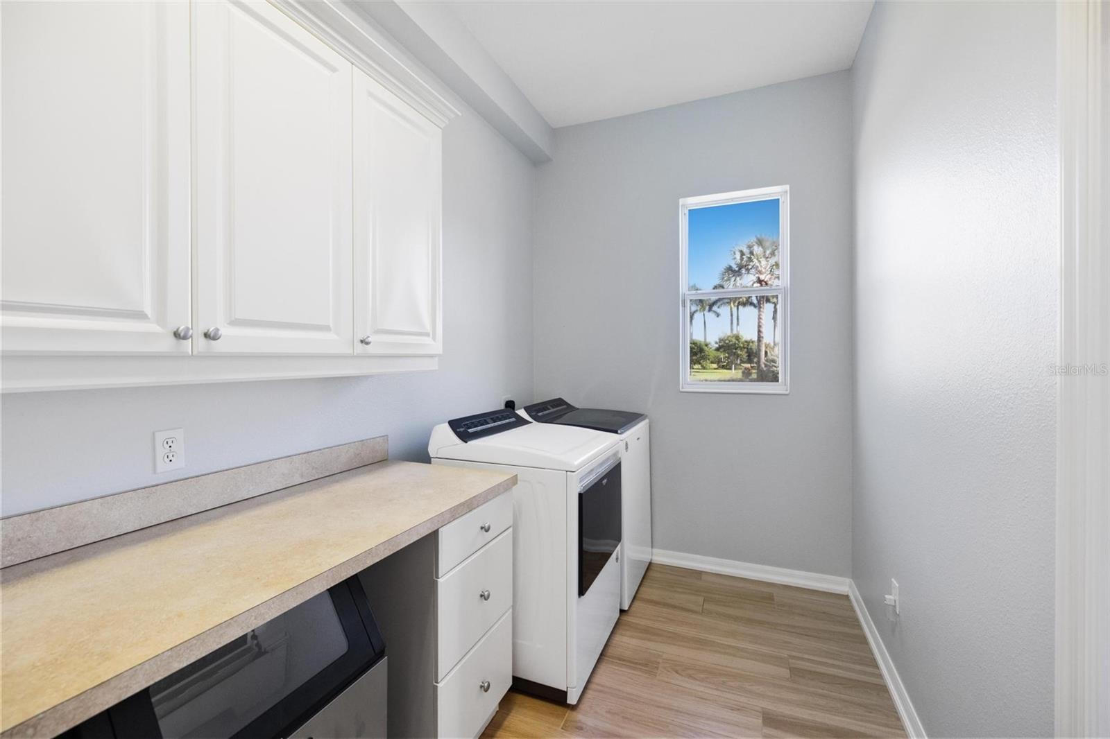 MANCHESTER ESTATES - Residential