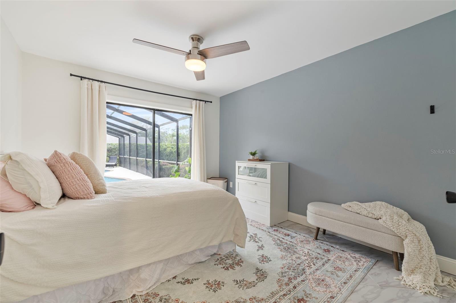 THE MANORS AT CRYSTAL LAKES - Residential