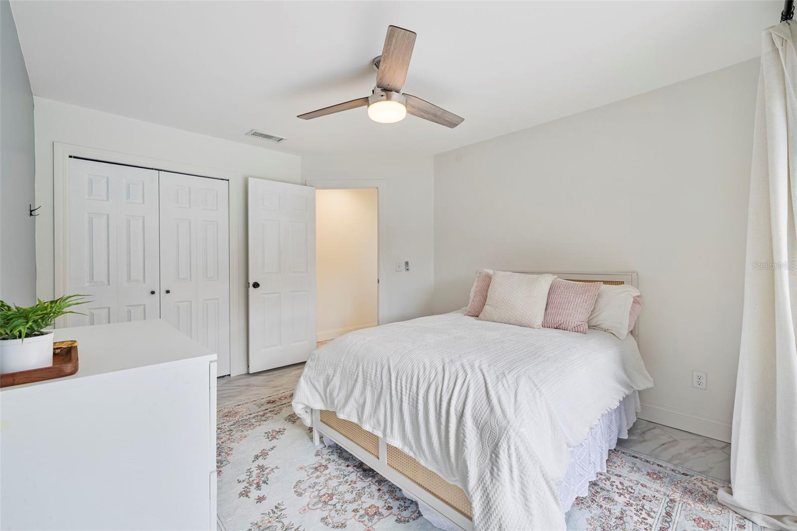 THE MANORS AT CRYSTAL LAKES - Residential