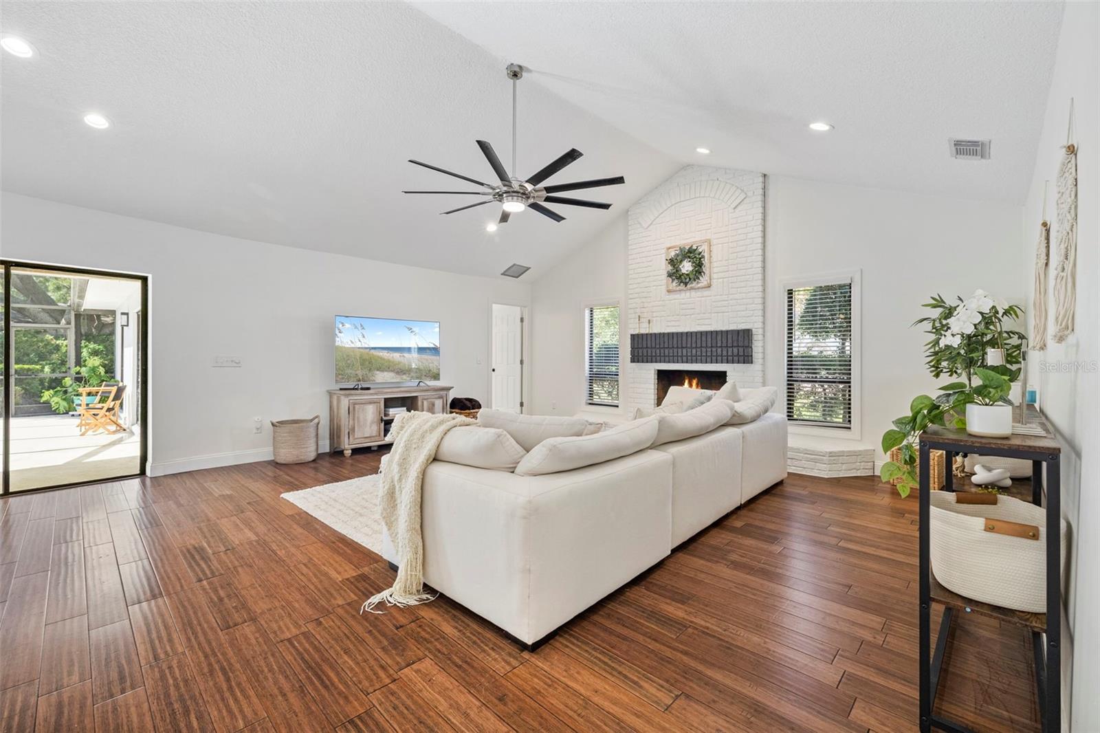 THE MANORS AT CRYSTAL LAKES - Residential