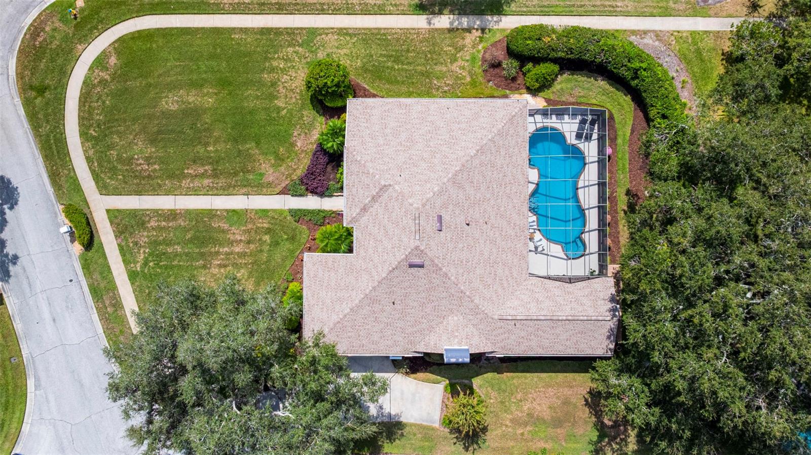 THE MANORS AT CRYSTAL LAKES - Residential