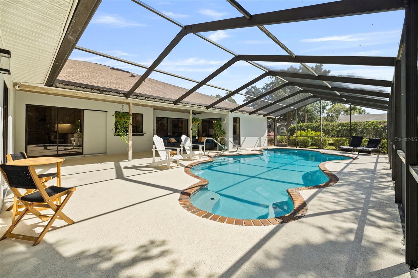 THE MANORS AT CRYSTAL LAKES - Residential