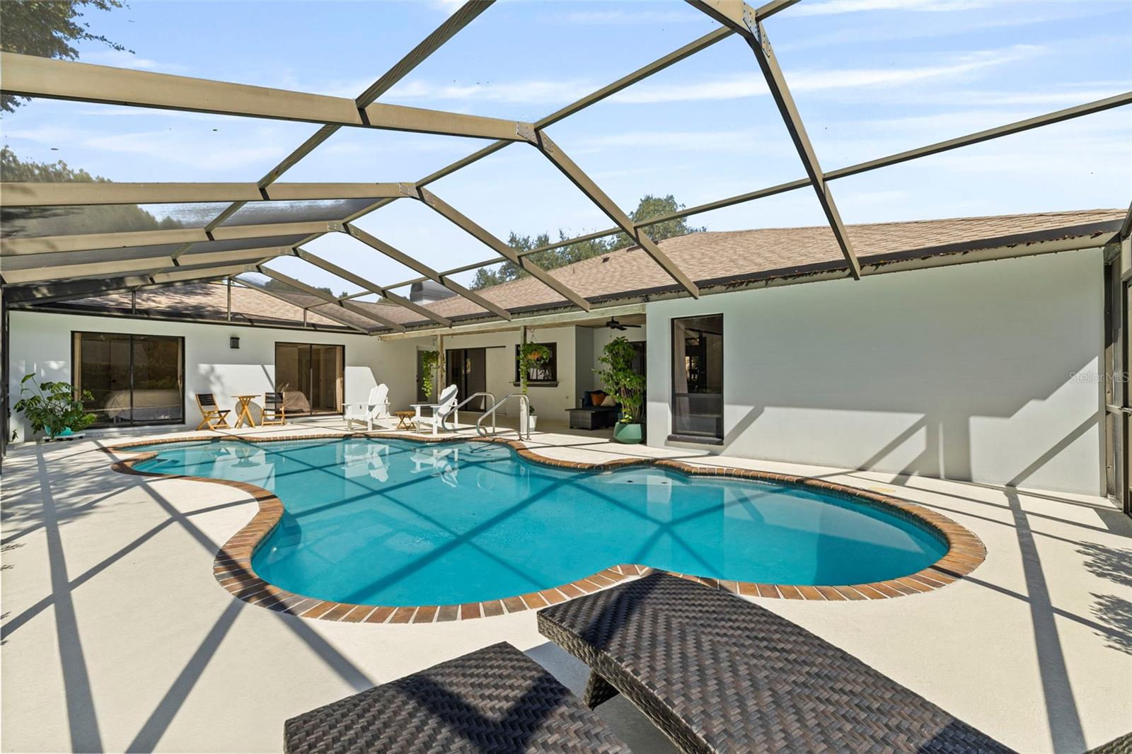 THE MANORS AT CRYSTAL LAKES - Residential