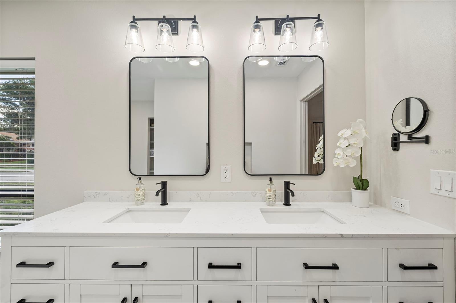 THE MANORS AT CRYSTAL LAKES - Residential