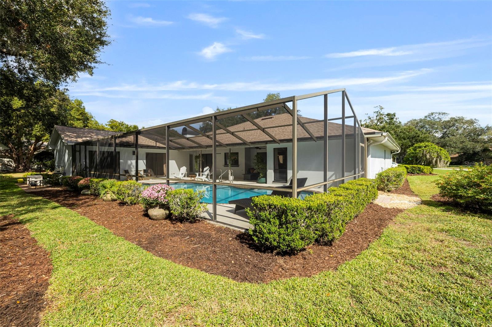 THE MANORS AT CRYSTAL LAKES - Residential