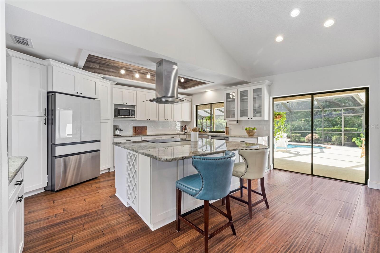 THE MANORS AT CRYSTAL LAKES - Residential