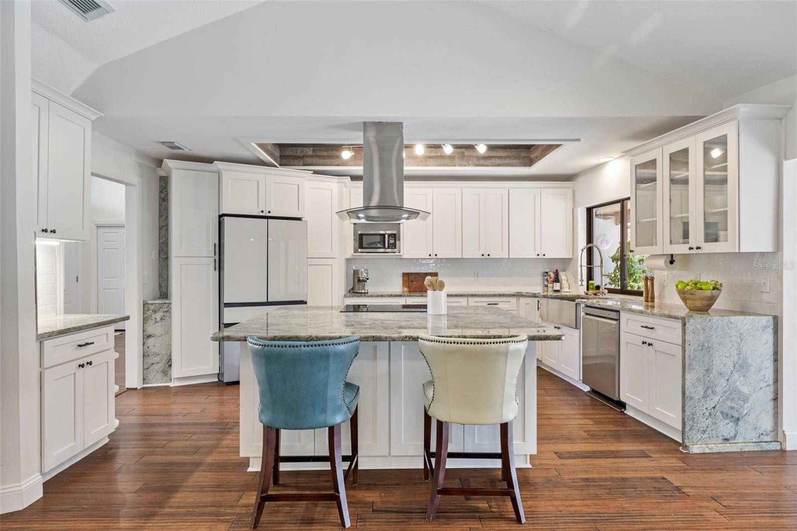 THE MANORS AT CRYSTAL LAKES - Residential