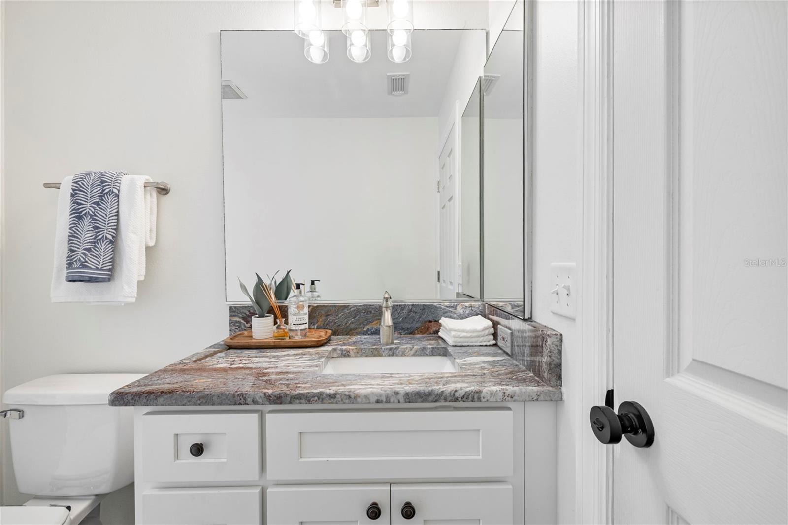 THE MANORS AT CRYSTAL LAKES - Residential