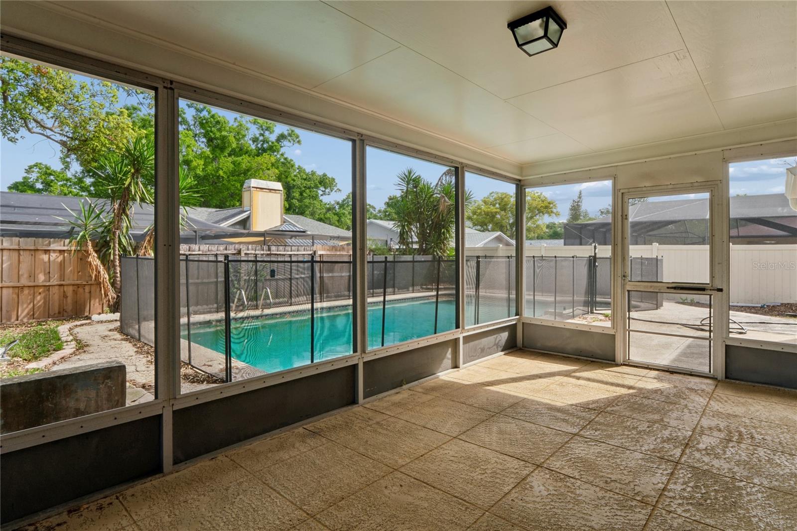 BRANDON COUNTRY ESTATES UNIT N - Residential