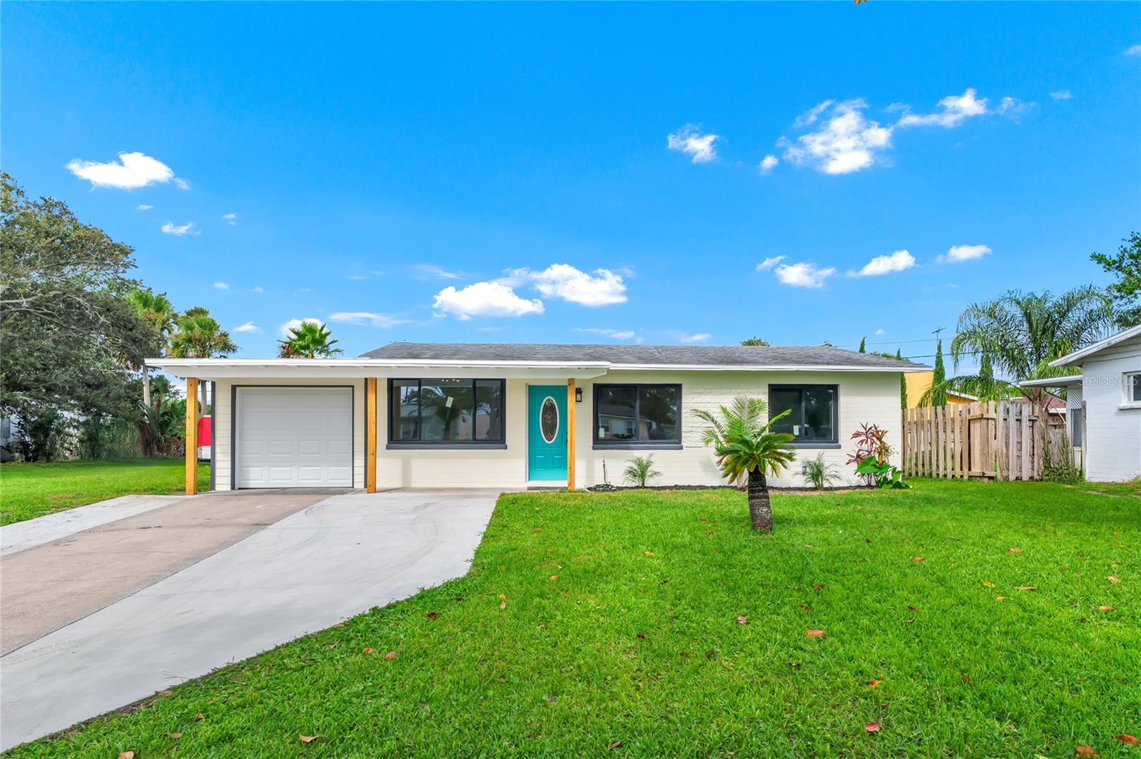 SUNNY SHORES - Residential