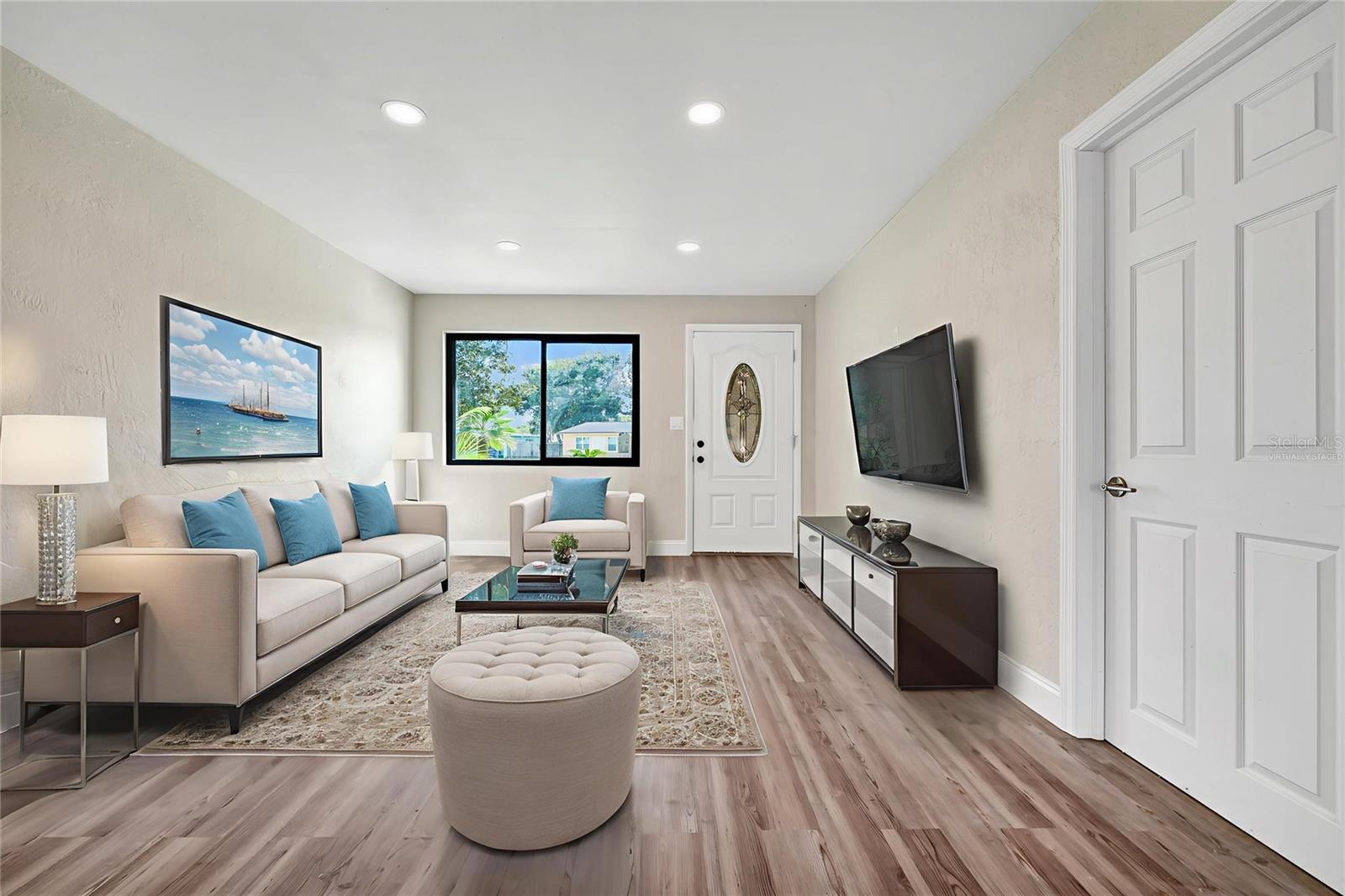 SUNNY SHORES - Residential