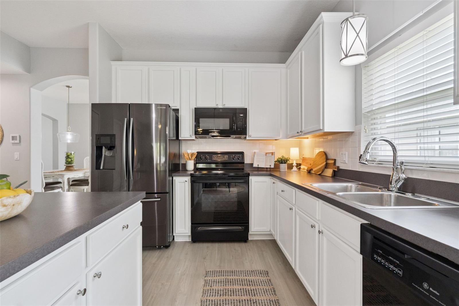 AVALON PARK VILLAGE 03 47/96 - Residential