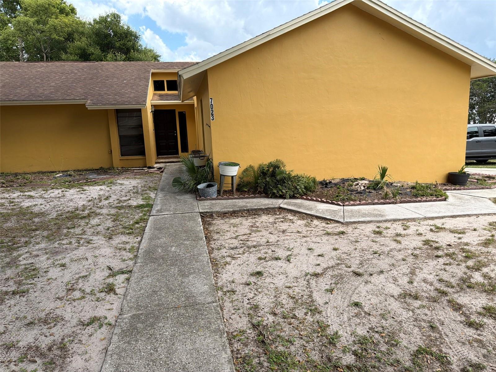 7023 FOX CHASE DRIVE