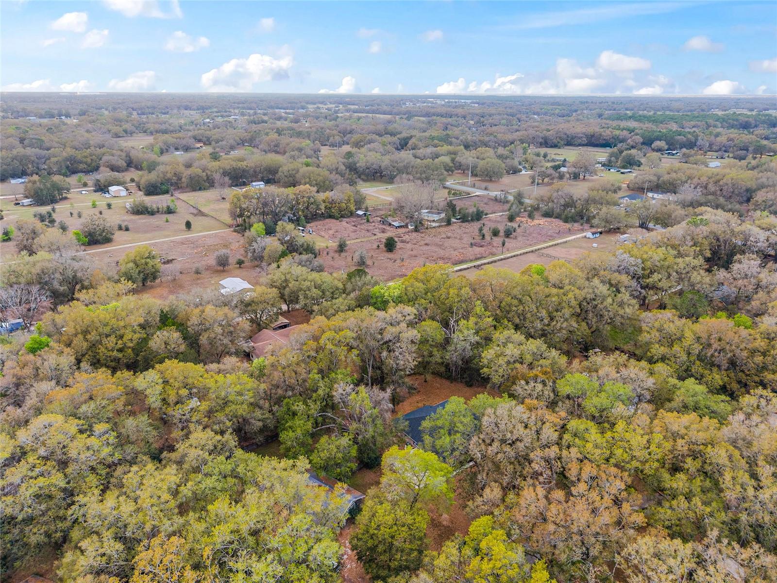 LA CASTA ESTATES - Residential